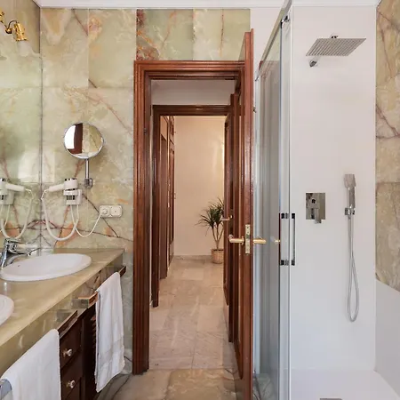 Charming House In The Old Town Of Holiday home *